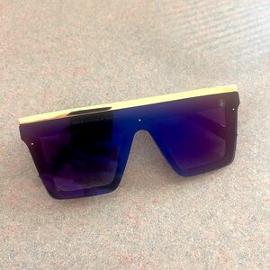 Nashville in Neon Blue Sunglasses